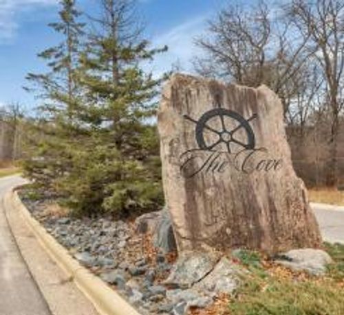 704 Captains Court Nw, Sauk Rapids, MN, 56379 | Card Image