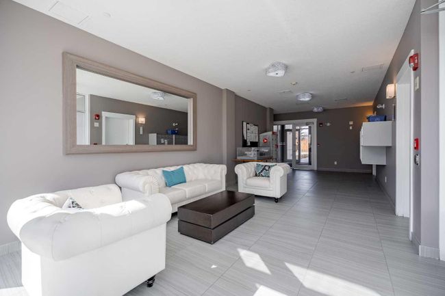 109 - 119 19 Street Nw, Home with 2 bedrooms, 2 bathrooms and 1 parking in Calgary AB | Image 2
