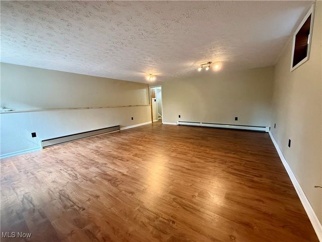 Additional living room area | Image 36