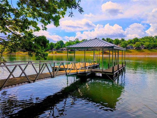 541 Peninsula Rd, West Union, SC, 29696-3661 | Card Image
