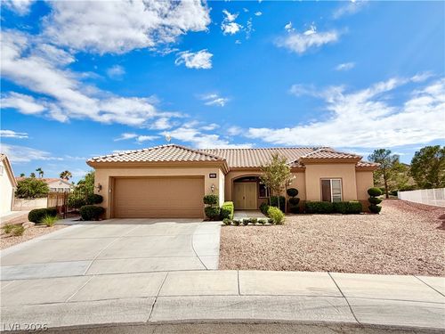 10541 Broom Hill Dr, Las Vegas, NV, 89134-7379 | Card Image