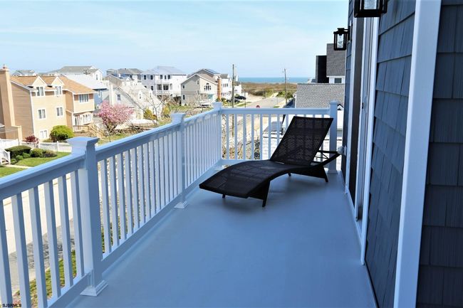 336 32 Nd St S, House other with 5 bedrooms, 4 bathrooms and null parking in Brigantine NJ | Image 13