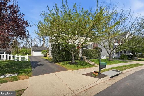 13224 Daldownie Ct, BRISTOW, VA, 20136-2617 | Card Image