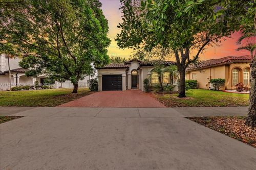 5046 Sw 137th Ter, Miramar, FL, 33027-5902 | Card Image