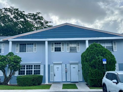 8028 Sw 17th Pl, Davie, FL, 33324-4621 | Card Image