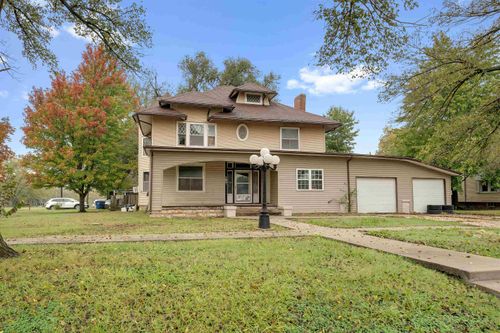 103 N Mulberry St, Eureka, KS, 67045-1734 | Card Image