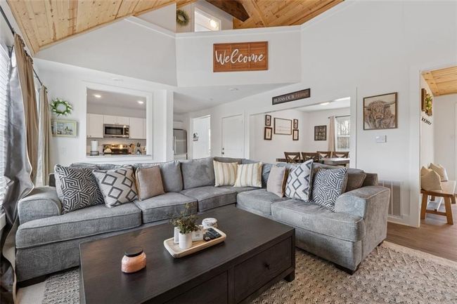 587 Oak Trce E, House other with 4 bedrooms, 2 bathrooms and 4 parking in Jasper GA | Image 5