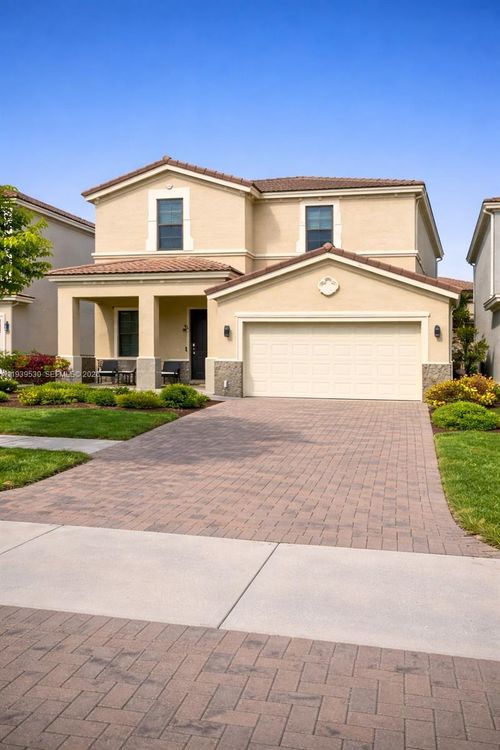 909-909 Ne 193rd Ter, Miami, FL, 33179-3988 | Card Image