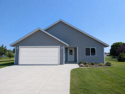 601 W 7th Ave, Osakis, MN, 56360-8361 | Card Image