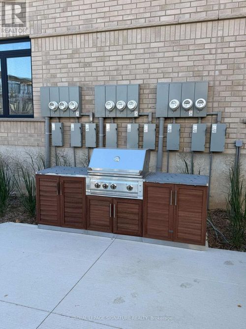 h078-46 Thatcher Drive, Guelph (Kortright East), ON, N1L0R8 | Card Image