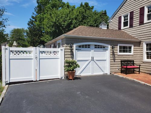 9 Harbor Hill Rd, East Setauket, NY, 11733-2908 | Card Image