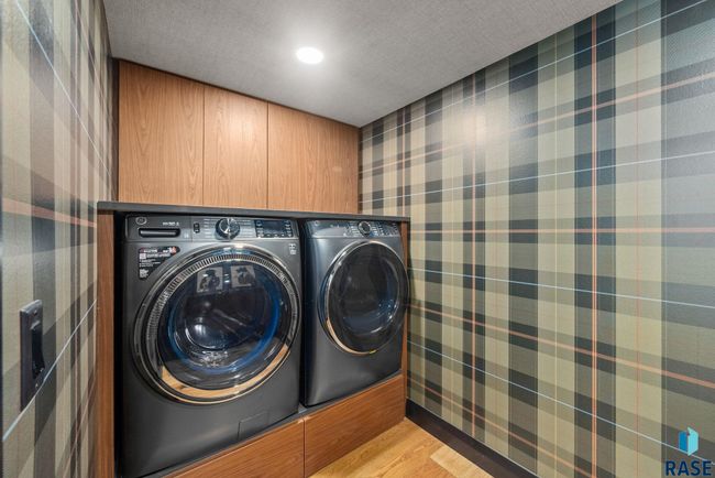 UNIT-102 - 151 E 4 Th Pl, Condo with 2 bedrooms, 3 bathrooms and null parking in Sioux Falls SD | Image 39