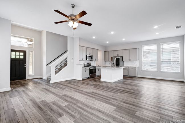 5715 Pin Pt, House other with 4 bedrooms, 3 bathrooms and null parking in San Antonio TX | Image 10
