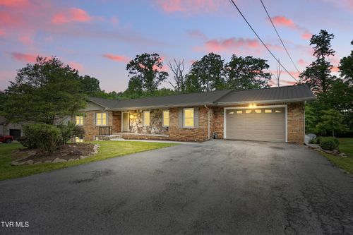 5530 Paramont Rd, Wise, VA, 24293-7327 | Card Image