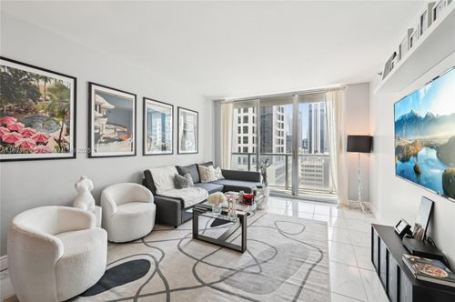 apt-1608-55 Se 6th St, Miami, FL, 33131-2562 | Card Image