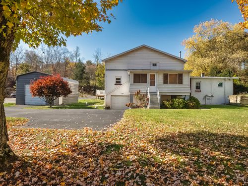 1694 Dime Rd, Vandergrift, PA, 15690-8100 | Card Image