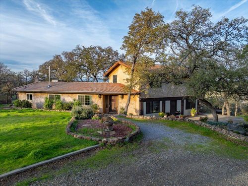 8504 Oak Terrace Ln, Millville, CA, 96062-9761 | Card Image