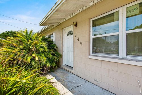 245 Amador Cir, ORLANDO, FL, 32810-6210 | Card Image