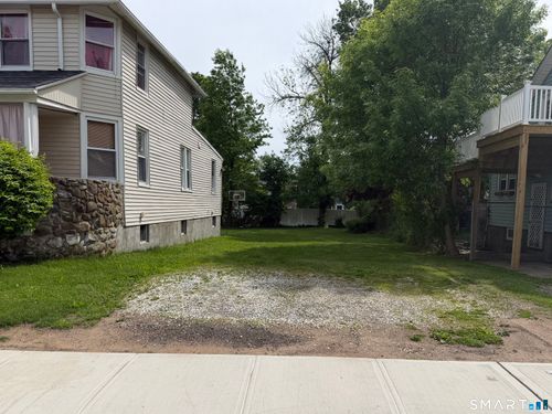 30 Arlington St, West Haven, CT, 06516-6401 | Card Image