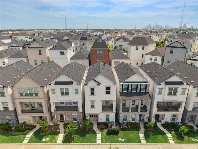 930 Dunleigh Meadows Ln, House other with 3 bedrooms, 4 bathrooms and 2 parking in Houston TX | Image 30