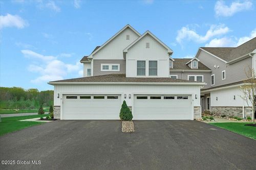 55 Wardley Cir, Cohoes, NY, 12047-4324 | Card Image