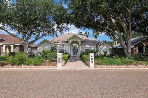 2008 Mesquite St, Edinburg, TX, 78539-5989 | Card Image