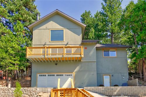2765 Preston Dr, Running Springs, CA, 92382-7510 | Card Image