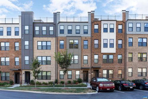 b-824 Wesley Ln, CHARLOTTESVILLE, VA, 22911-8315 | Card Image