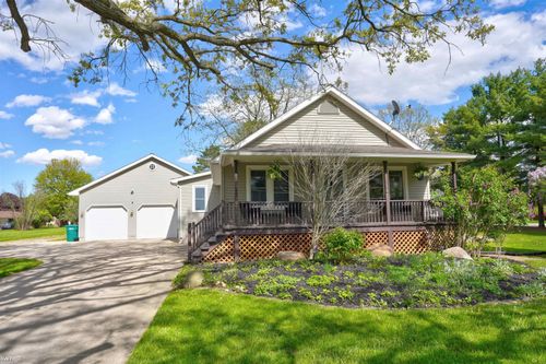 1220 N Chipman St, Owosso, MI, 48867-4903 | Card Image
