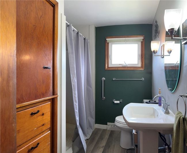 22 Besco Dr, House other with 3 bedrooms, 2 bathrooms and 1 parking in West Middlesex PA | Image 9