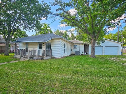 102 Garrison Ave, Westphalia, KS, 66093-7244 | Card Image