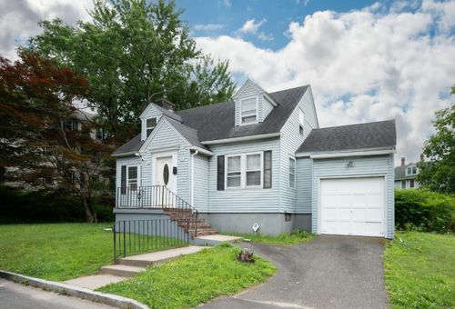 237 Ledgeside Ave, Waterbury, CT, 06708-2709 | Card Image