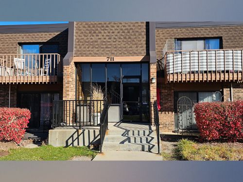 apt-1b-711 Tipperary Ct, Schaumburg, IL, 60193-3226 | Card Image
