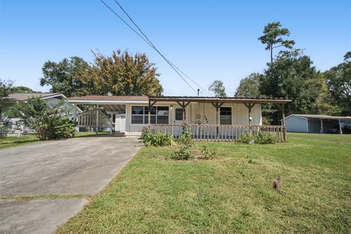 384 Lakeview Dr, Onalaska, TX, 77360-7438 | Card Image