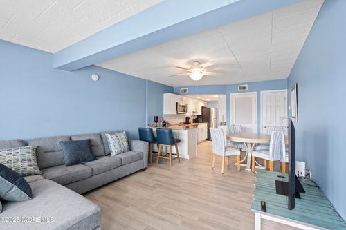 1304-438 Highway 35 N, Mantoloking, NJ, 08738-1344 | Card Image