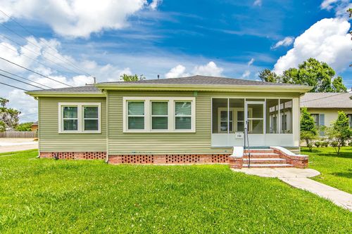 7705 Park Ave, Houma, LA, 70364-3640 | Card Image