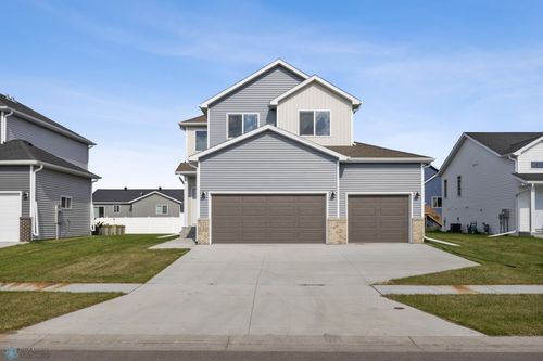 7326 28th St S, Fargo, ND, 58104-5514 | Card Image
