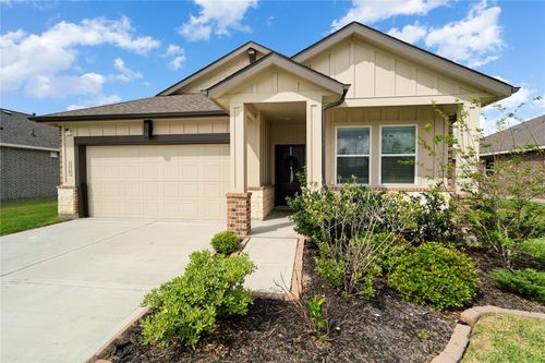119 Walnut Hill Ct, Anahuac, TX, 77514-0079 | Card Image