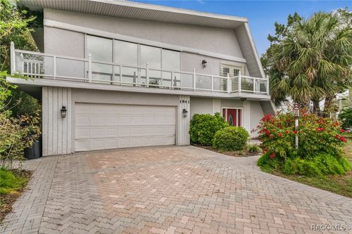 1941 Nw 15th St, Crystal River, FL, 34428-5095 | Card Image