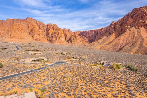 859 W Timpe Ct, Ivins, UT, 84738-6409 | Card Image