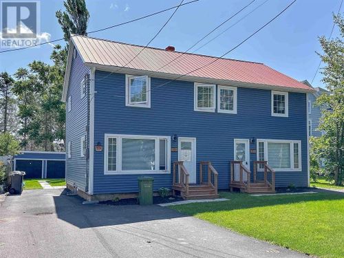 45 York Lane, Charlottetown, PE, C1A2A5 | Card Image