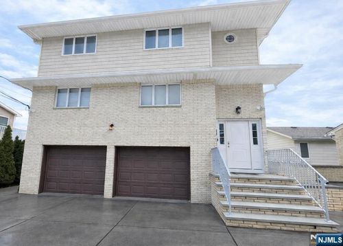 615 5th St, Carlstadt, NJ, 07072-1723 | Card Image