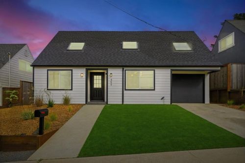 459 Heathcliff Dr, Pacifica, CA, 94044-2035 | Card Image