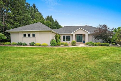 2891 Scotch Pine Trail, SUAMICO, WI, 54313 | Card Image