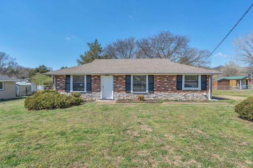 3883 Lunn Dr, Nashville, TN, 37218-1446 | Card Image
