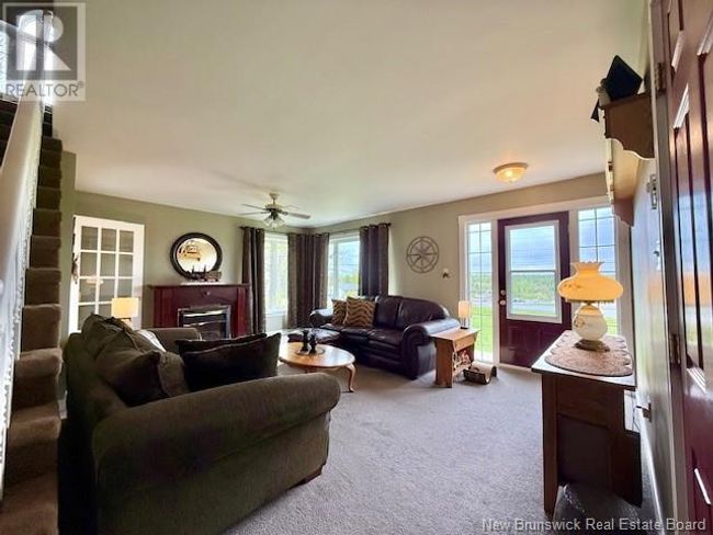 7 4 Rte, House other with 3 bedrooms, 3 bathrooms and null parking in Harvey York Co NB | Image 13
