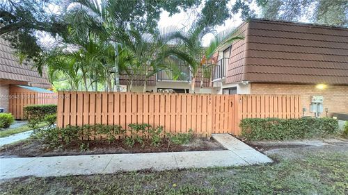 206-206 Charter Way, West Palm Beach, FL, 33407-6646 | Card Image