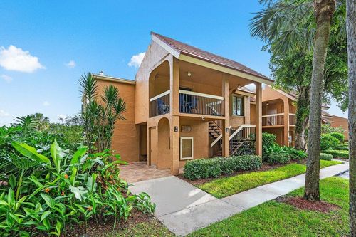 201-11090 Green Lake Drive, Boynton Beach, FL, 33437 | Card Image