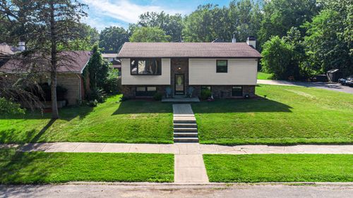 246 Crestwood Dr, Hobart, IN, 46342 | Card Image