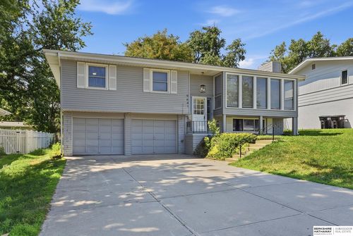 9641 Sahler St, Omaha, NE, 68134-3860 | Card Image